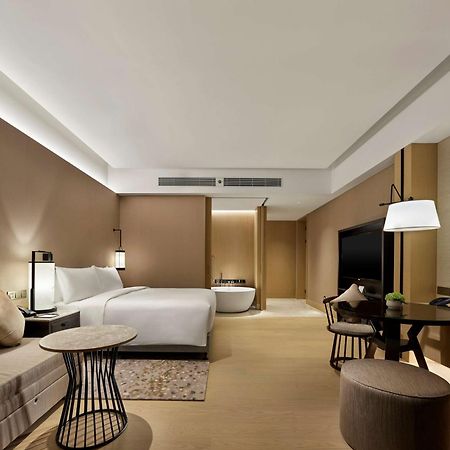Hilton Shanghai Songjiang Guangfulin Экстерьер фото