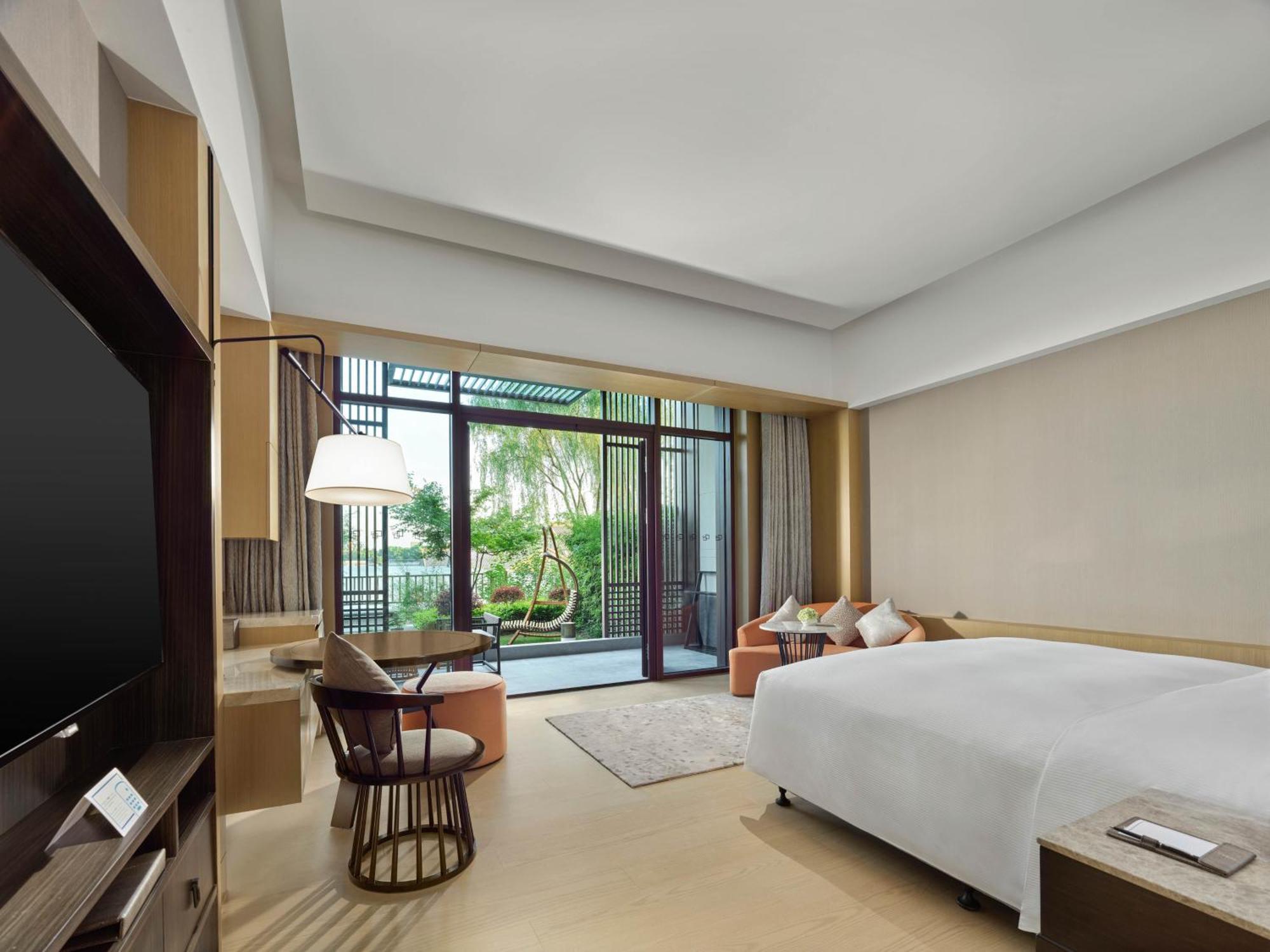 Hilton Shanghai Songjiang Guangfulin Экстерьер фото